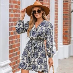 Women's Ornate Print Surplice Neck Mini Dress - Cupshe 10 Women's Ornate Print Surplice Neck Mini Dress - Cupshe -BLAZER GUEST 03542565 0d33 4899 a179 3d87c694be45