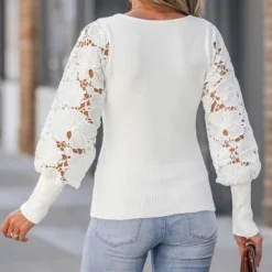 Women's Floral Lace Bishop Sleeve Fitted Sweater - Cupshe -BLAZER GUEST 1e2a8a8b fad4 4073 b697 595c21061688