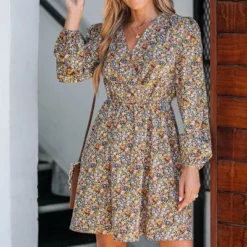 Women's Ditsy Floral Peasant Sleeve Dress - Cupshe 9 Women's Ditsy Floral Peasant Sleeve Dress - Cupshe -BLAZER GUEST 2071ecab 533d 449e 8ef0 51d91ccab724