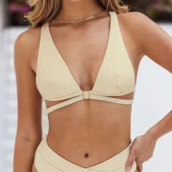 Women's Wrap Back Tie Bikini Top - Cupshe -BLAZER GUEST 220a8b8e 1ac7 4686 a179 489ff8697c6b