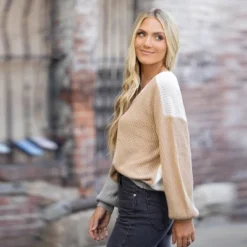 Women's Cooler Daze Colorblock V-Neck Sweater - Cupshe 11 Women's Cooler Daze Colorblock V-Neck Sweater - Cupshe -BLAZER GUEST 35da77ec 8099 4728 bad3 ae2bd2addb26