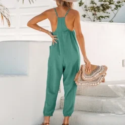 Women's V-Neck Cami Jogger Jumpsuit - Cupshe -BLAZER GUEST 4eaa3b81 ce0a 4eb4 bea1 296861d077c9