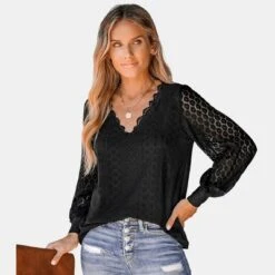 Women's Cutout Scalloped Lace V-Neck Top - Cupshe 15 Women's Cutout Scalloped Lace V-Neck Top - Cupshe -BLAZER GUEST 546dfc18 2949 4e99 98b2 45c55212a88a
