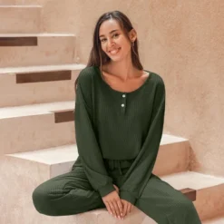 Women's Cozy Olive Green Long Sleeves Pants Pajama Sets - Cupshe -BLAZER GUEST 5dcbb55a 85e2 4bd2 917a 0b2bb7206c7d