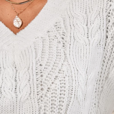 Women's Cable Knit V-Neck Sweater - Cupshe 5 Women's Cable Knit V-Neck Sweater - Cupshe - Image 5