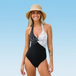 Women's Halter Twisted One Piece Swimsuit - Cupshe -BLAZER GUEST 704bcc3f a1e2 45b4 ae49 1835e0c97aef