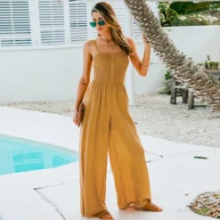 Women's Button Front Smocked Wide Leg Jumpsuit - Cupshe -BLAZER GUEST 7fea8405 ef9d 43a8 83fd 8bbbc971233c