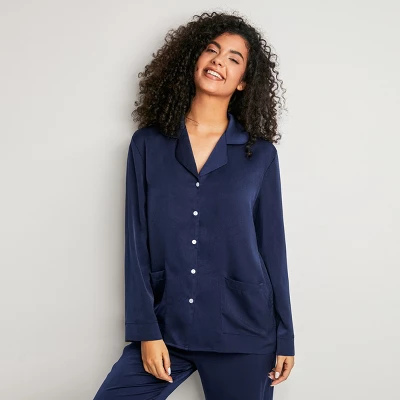 Women's Blue Satin Collared Pajama Top & Pants Set - Cupshe 2 Women's Blue Satin Collared Pajama Top & Pants Set - Cupshe - Image 2