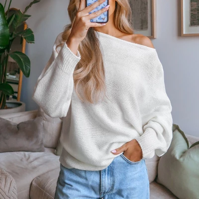 Women's Crochet Casual Sweater - Cupshe 2 Women's Crochet Casual Sweater - Cupshe - Image 2