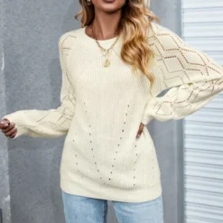 Women's Cutout Raglan Long Sleeve Sweater - Cupshe -White -BLAZER GUEST 925fc0af 48ed 4279 9fb0 048bfb3d3edd