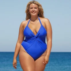 Women's Plus Size Twisted Halter One Piece Swimsuit - Cupshe