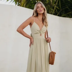 Women's Front Twist & Keyhole Maxi Dress - Cupshe 11 Women's Front Twist & Keyhole Maxi Dress - Cupshe -BLAZER GUEST a5c96754 74cc 4437 87a1 225ba64b01bc