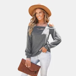 Women's Onyx Cutout Open-Shoulder Tee - Cupshe -BLAZER GUEST a7e7be72 5895 4c3a b07f cd11b5aac1f6