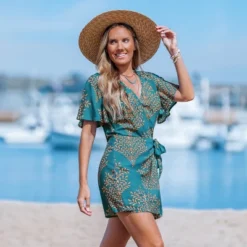 Women's Teal Leaf Print Wrap Romper With Flutter Sleeves - Cupshe -BLAZER GUEST af1abc4e b5f9 4297 ae68 1ec128545d8c