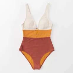 Women's Color Block Keyhole One Piece Swimsuit - Cupshe -BLAZER GUEST d20eacbc e322 4704 8c82 62f6052b1664
