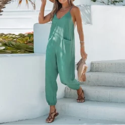 Women's V-Neck Cami Jogger Jumpsuit - Cupshe -BLAZER GUEST da34210c 0a83 4e22 921c 968a792e1996