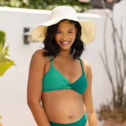 Women's Twist Bralette Bikini Top - Cupshe -BLAZER GUEST e0f75e84 3363 4b4f b659 639909bbae8d